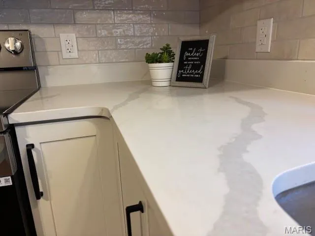 $395,000 | 747 Squaw Road, Cuba, MO 65453