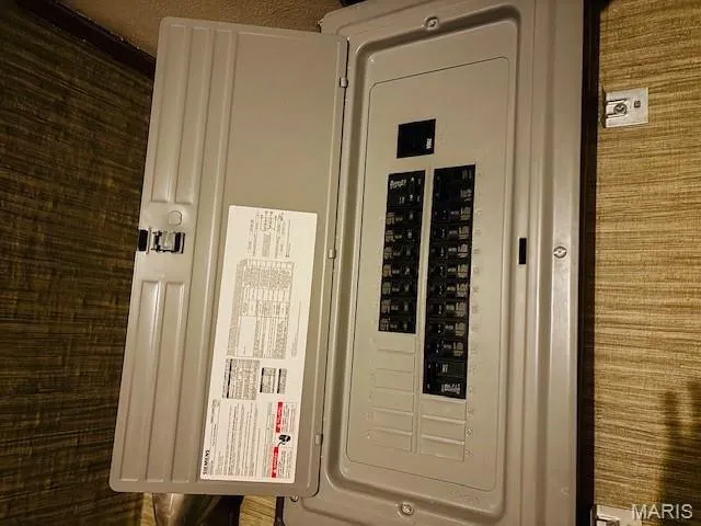 $395,000 | 747 Squaw Road, Cuba, MO 65453