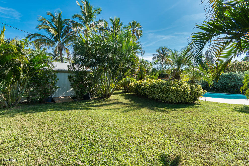 290 Riggs Avenue Melbourne Beach, FL 32951 - Photo 17 of 19 HUGE BACKYARD TO ENTERTAIN IN!