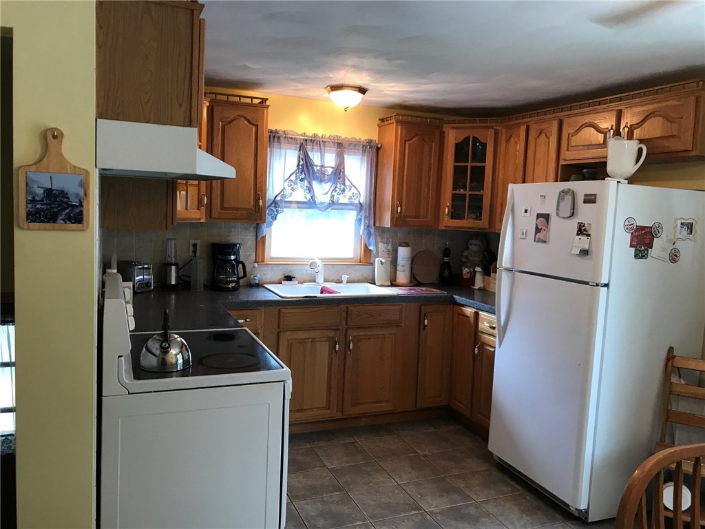 152 Poplar Street Woonsocket, RI 02895 - Photo 3 of 14 Kitchen