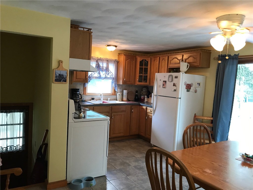 152 Poplar Street Woonsocket, RI 02895 - Photo 4 of 14 Kitchen