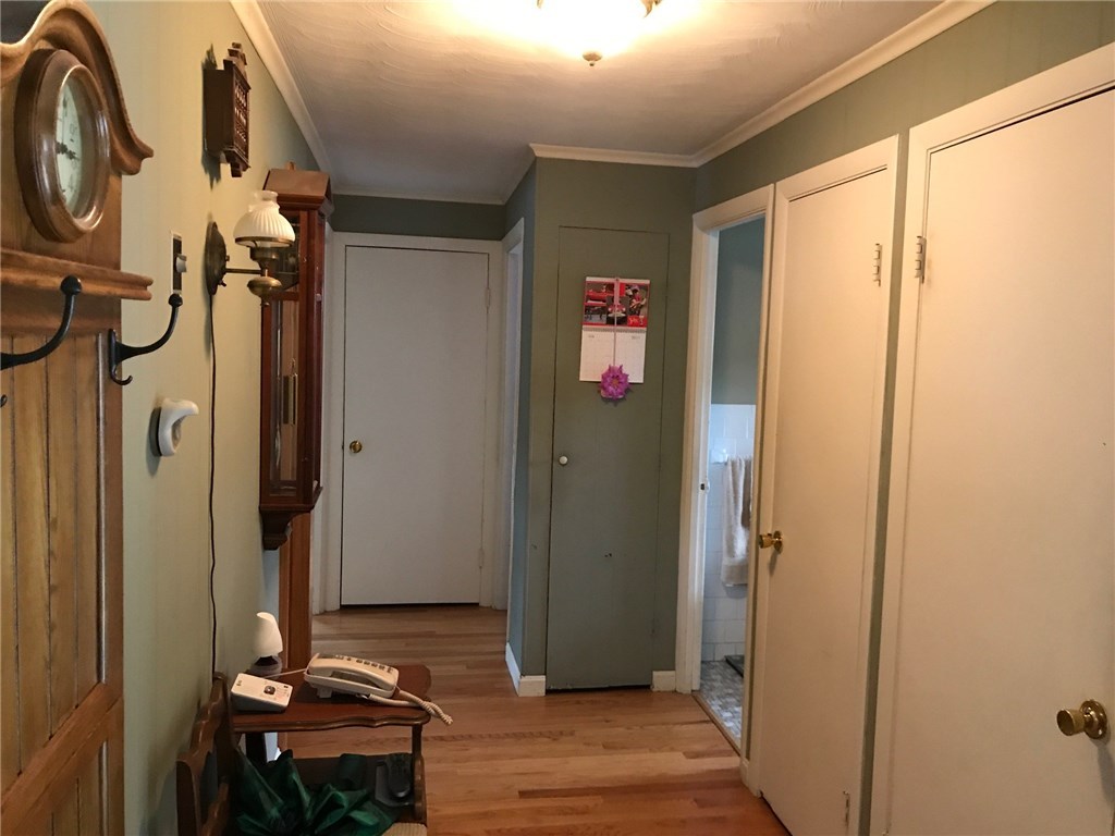 152 Poplar Street Woonsocket, RI 02895 - Photo 5 of 14 Hallway