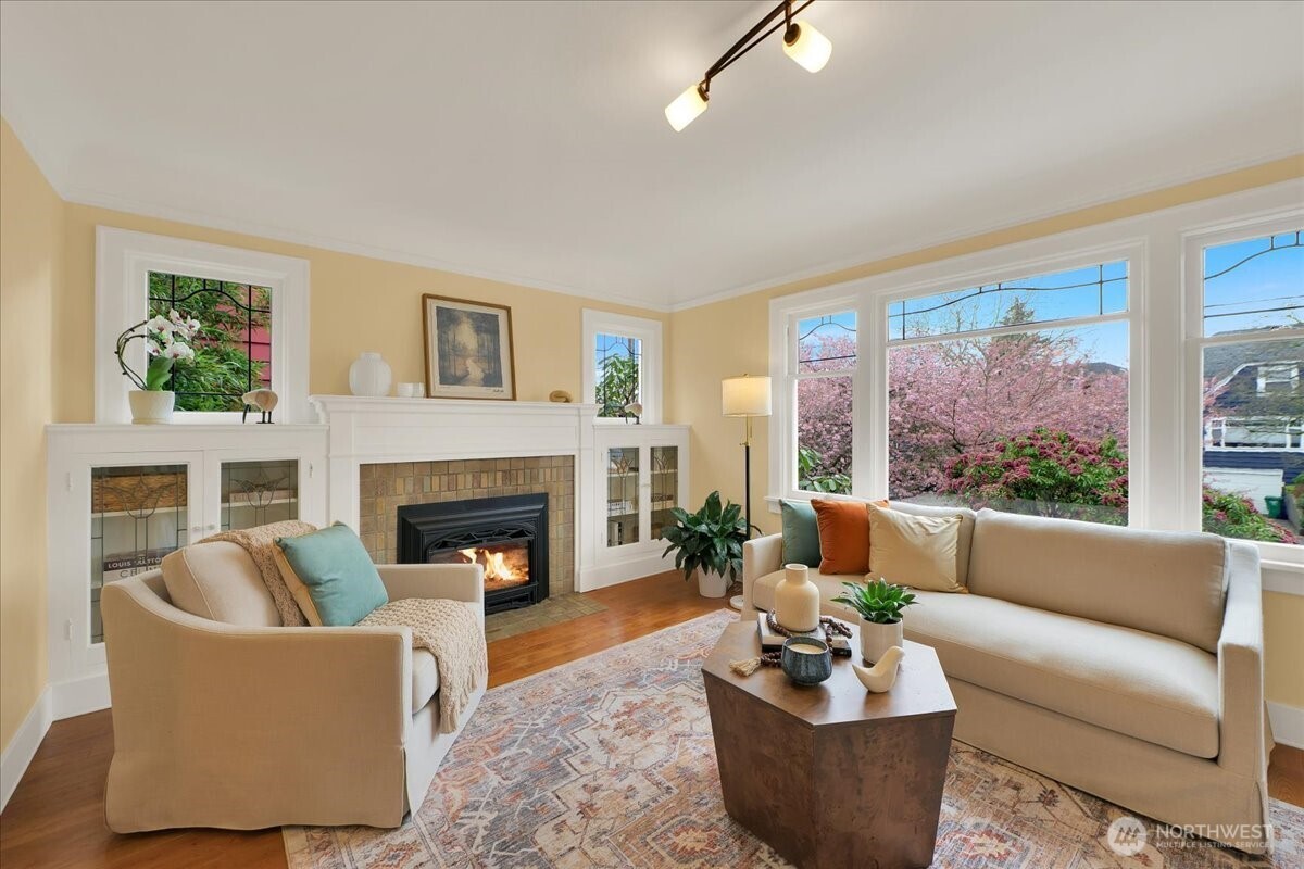 339 Northwest 77th Street Seattle, WA 98117 - Photo 4 of 40