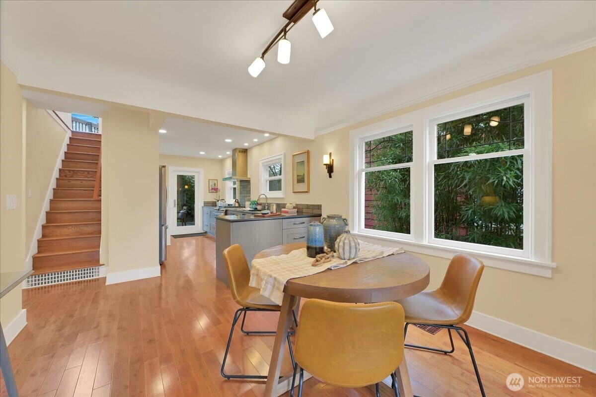 339 Northwest 77th Street Seattle, WA 98117 - Photo 7 of 40