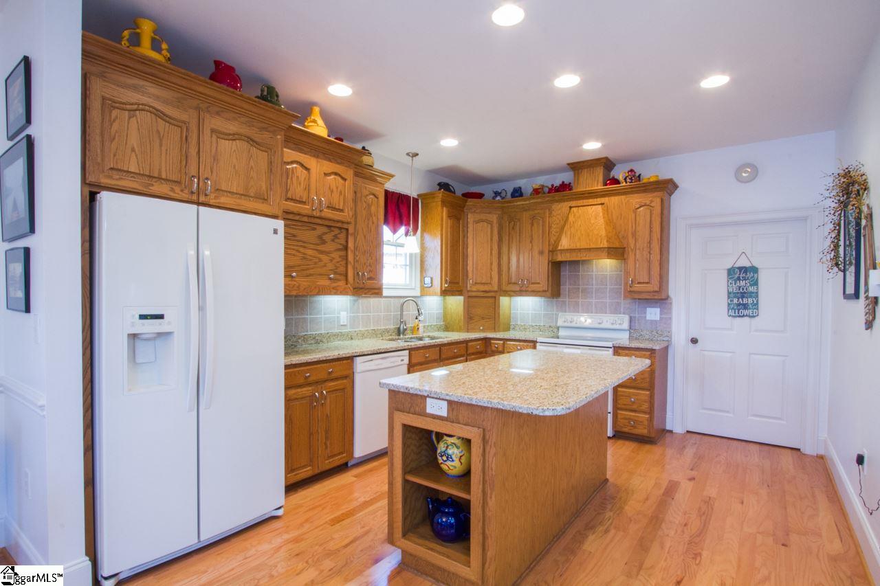 4011 Weatherstone Way Anderson, SC 29621 - Photo 11 of 36