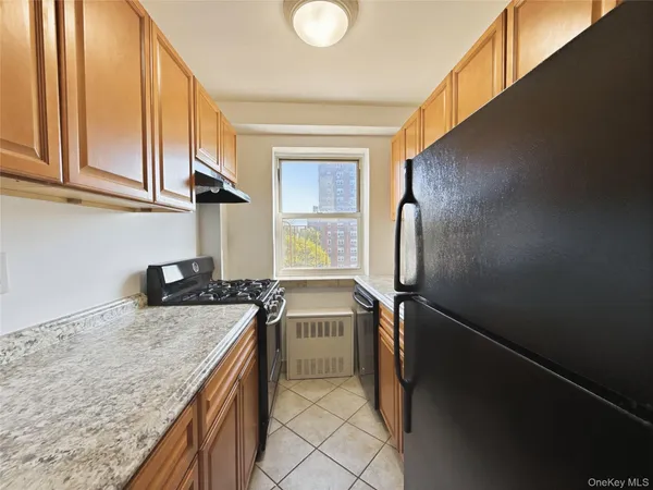 $2,500 | 3240 Riverdale Avenue, Unit 6J | Kingsbridge