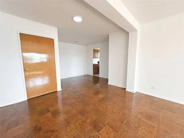 $2,500 | 3240 Riverdale Avenue, Unit 6J | Kingsbridge