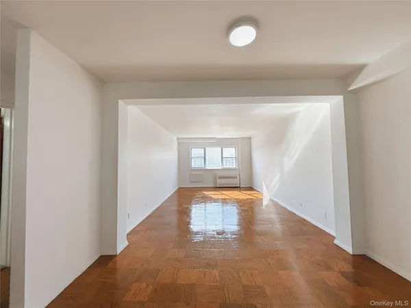 $2,500 | 3240 Riverdale Avenue, Unit 6J | Kingsbridge