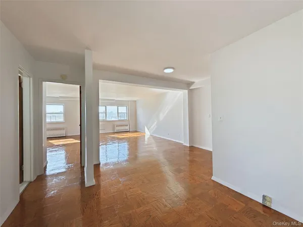 $2,500 | 3240 Riverdale Avenue, Unit 6J | Kingsbridge