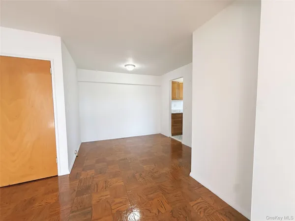 $2,500 | 3240 Riverdale Avenue, Unit 6J | Kingsbridge