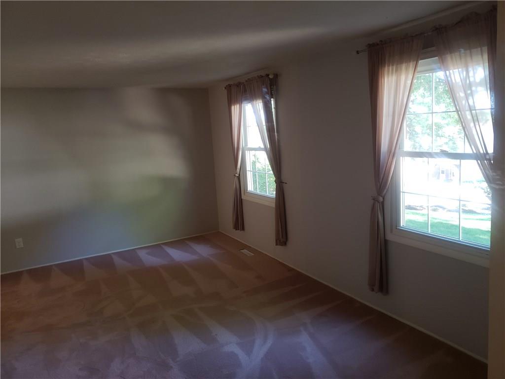 687 Blue Ridge Road Pittsburgh, PA 15239 - Photo 8 of 25 Gallery Image 8