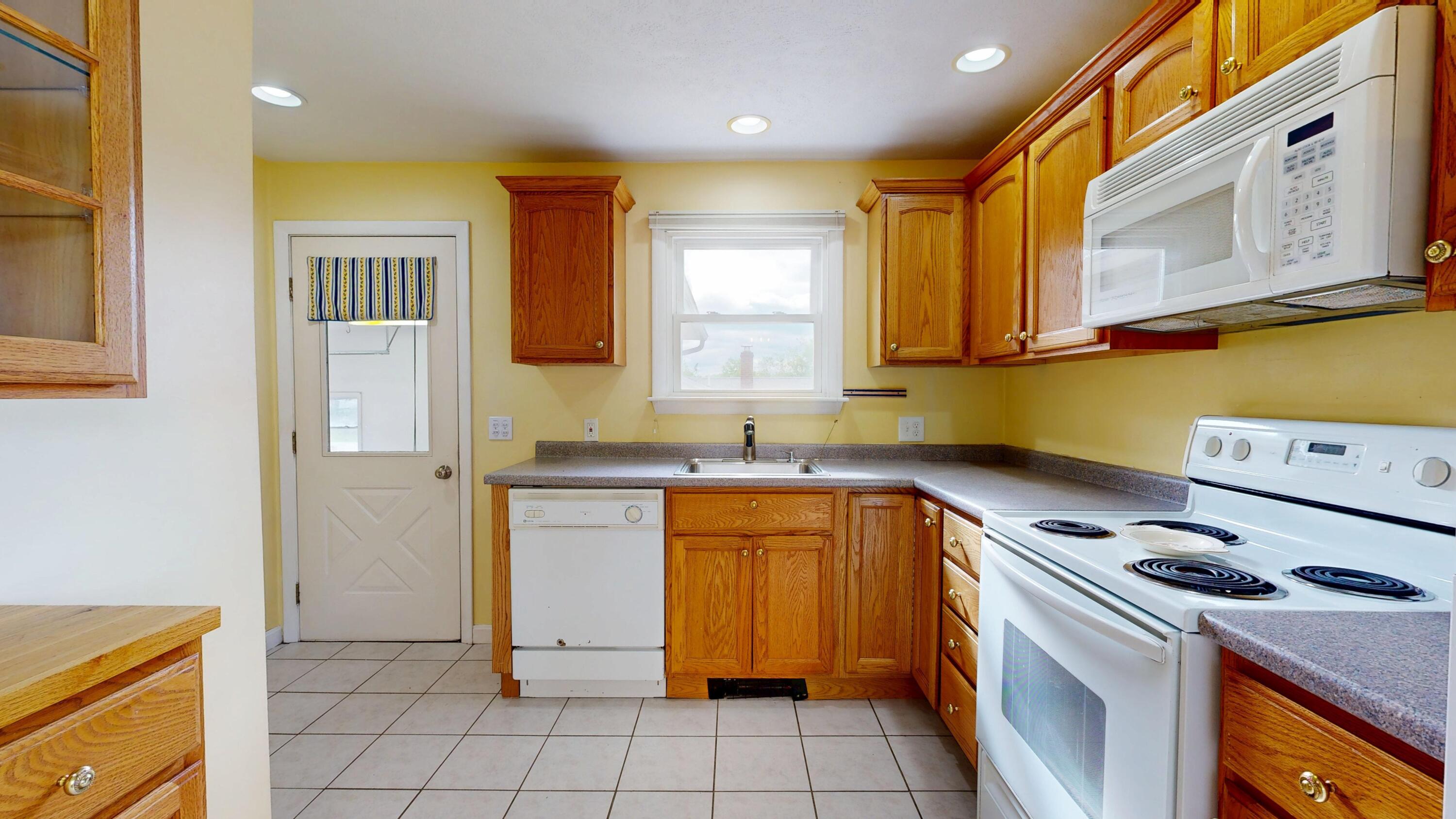 371 Crowley Road Sabattus, ME 04280 - Photo 9 of 42 371-Crowley-Road-05292026_084721