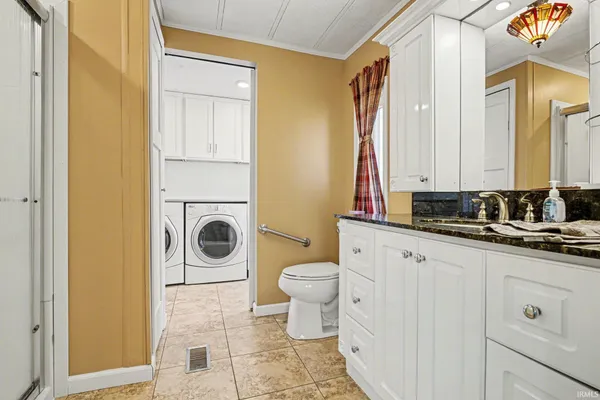 $399,000 | 14284 Highway 6, Syracuse, IN 46567