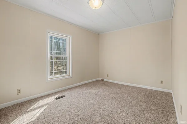 $399,000 | 14284 Highway 6, Syracuse, IN 46567