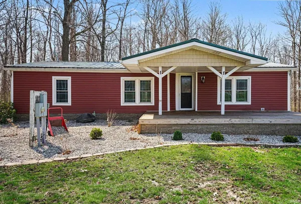 $399,000 | 14284 Highway 6, Syracuse, IN 46567