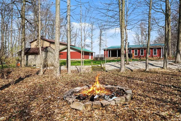 $399,000 | 14284 Highway 6, Syracuse, IN 46567