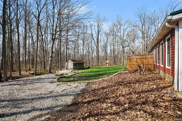 $399,000 | 14284 Highway 6, Syracuse, IN 46567