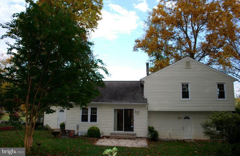 Exterior (Rear)