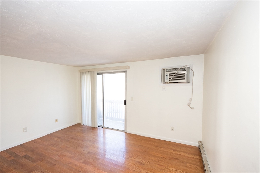 11 B Gibbs Street, Unit 28 Worcester, MA 01607 - Photo 8 of 13