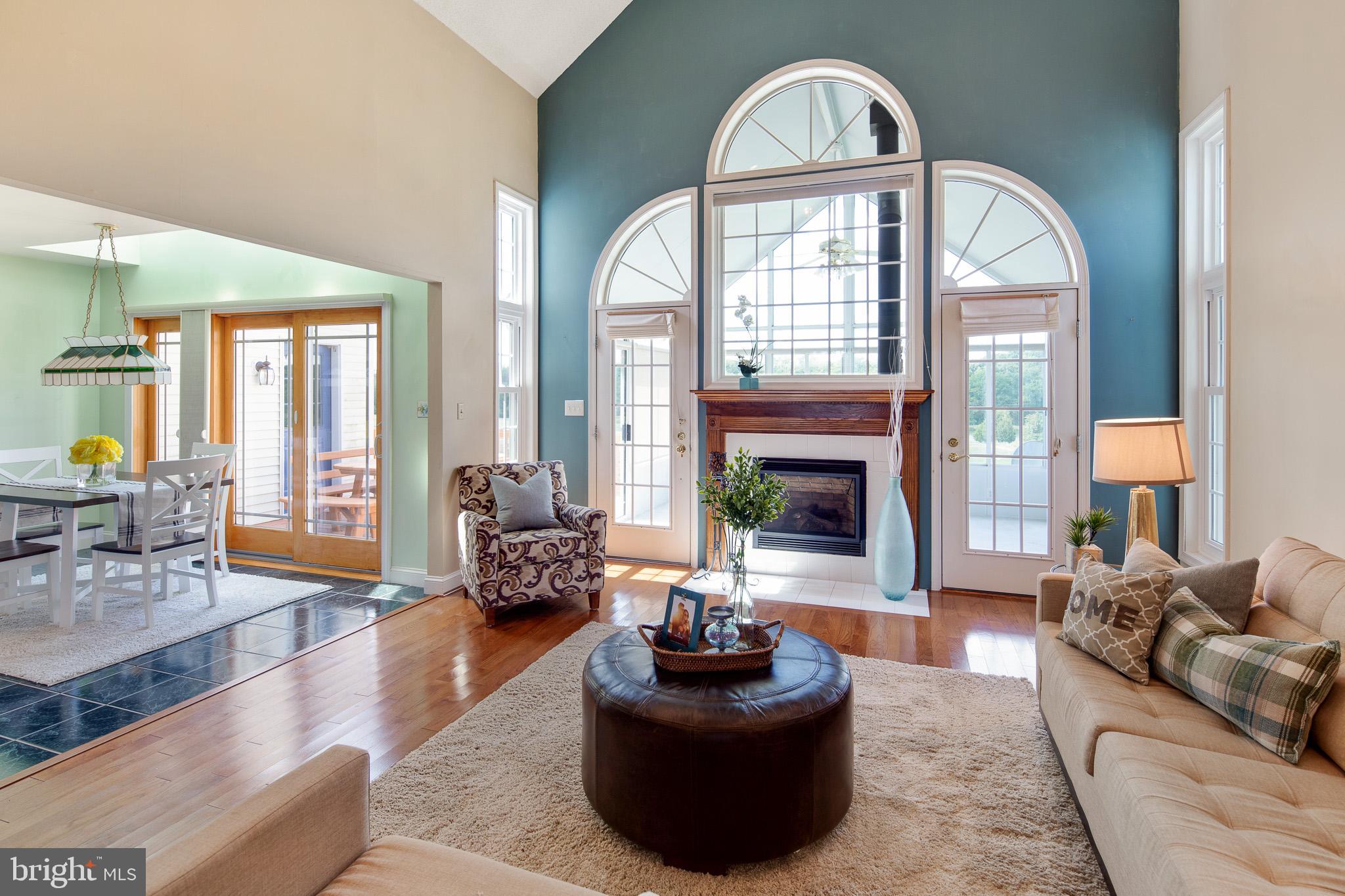 115 Scott Road Warwick, MD 21912 - Photo 7 of 43 Great room and view of Kitchen and slider to deck