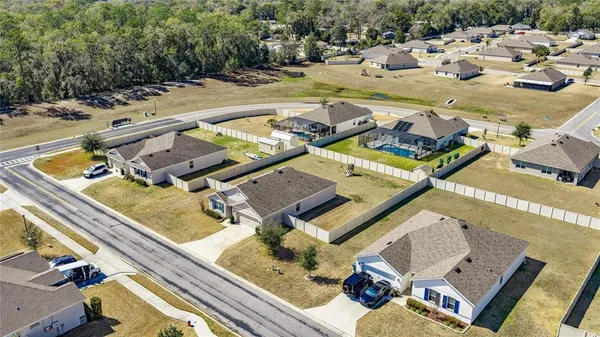 an aerial view of a yard