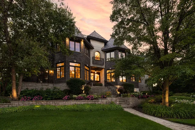 $3,499,000 | 17 Ambriance Drive, Burr Ridge, IL 60527