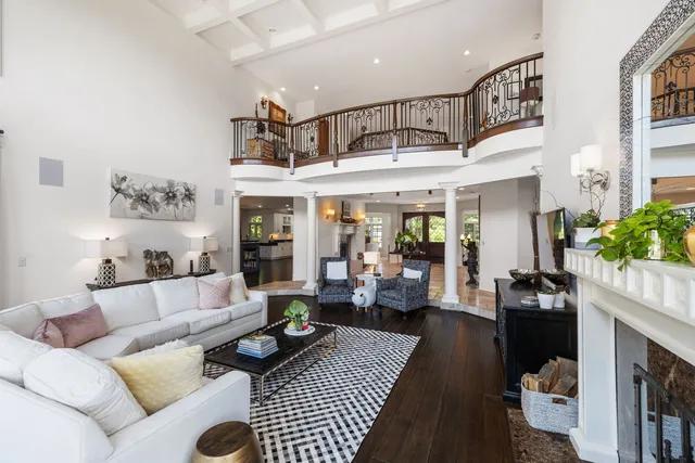 $3,499,000 | 17 Ambriance Drive, Burr Ridge, IL 60527