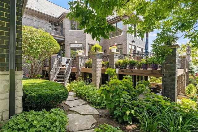 $3,499,000 | 17 Ambriance Drive, Burr Ridge, IL 60527