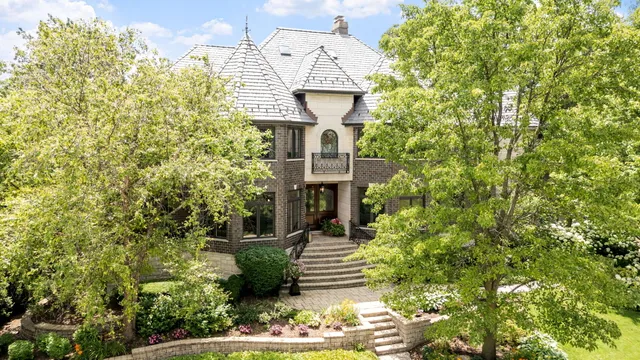 $3,499,000 | 17 Ambriance Drive, Burr Ridge, IL 60527