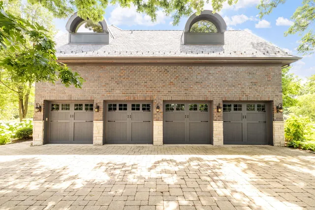 $3,499,000 | 17 Ambriance Drive, Burr Ridge, IL 60527