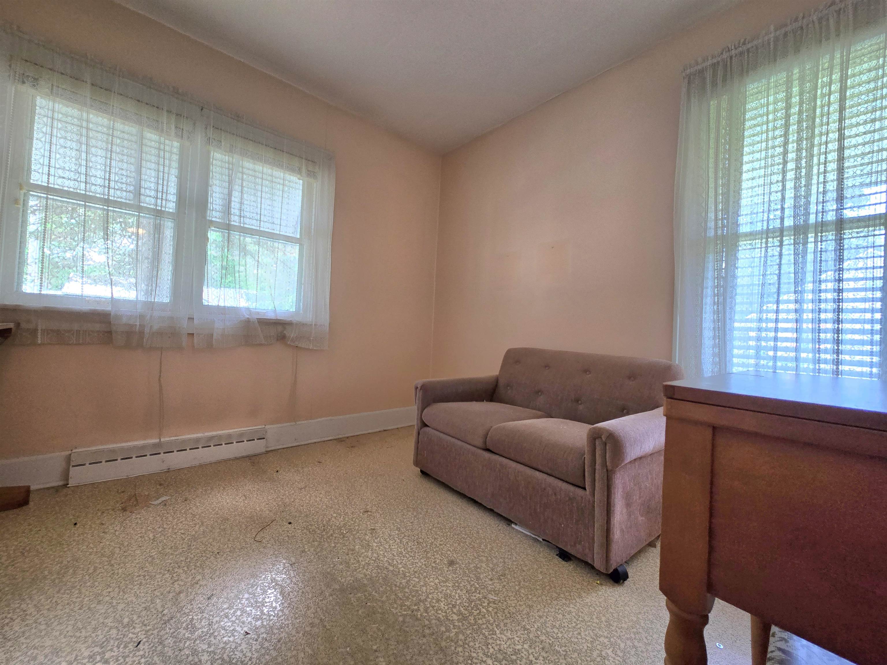 228 West Division Street Wautoma, WI 54982 - Photo 5 of 22