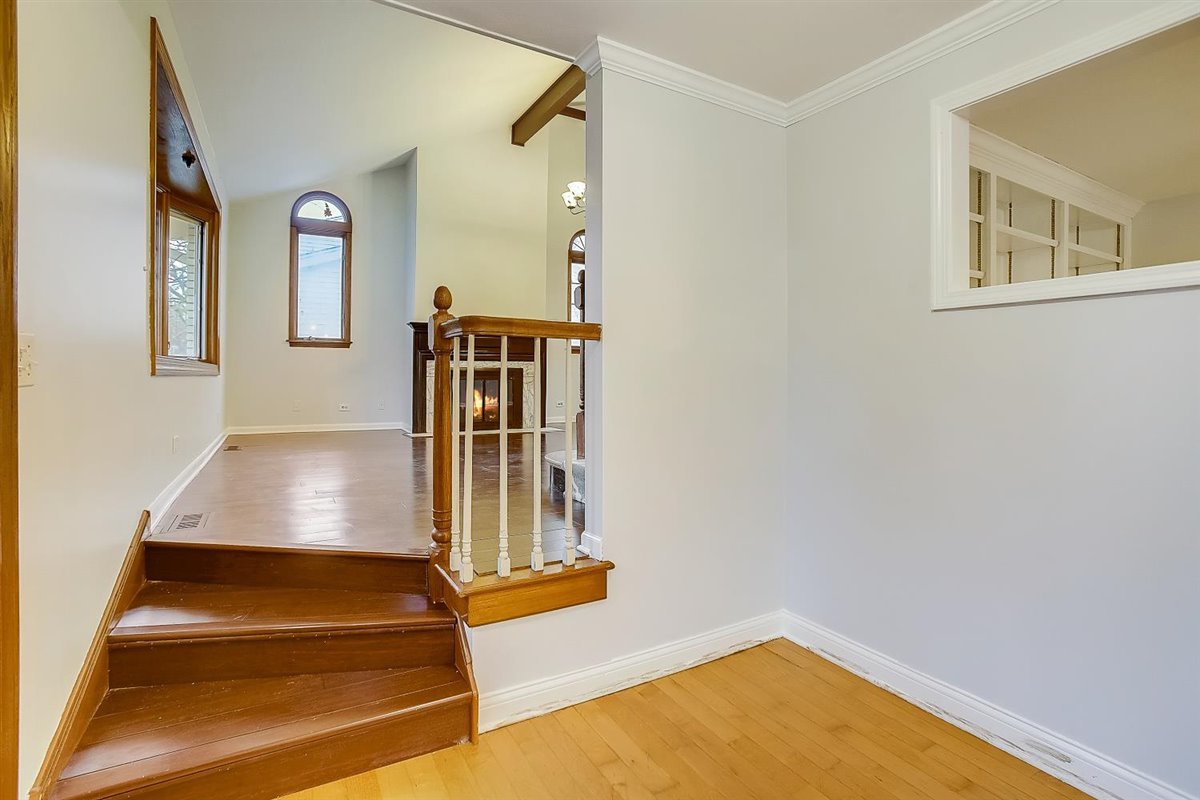 379 Hickory Road Lake Zurich, IL 60047 - Photo 3 of 47