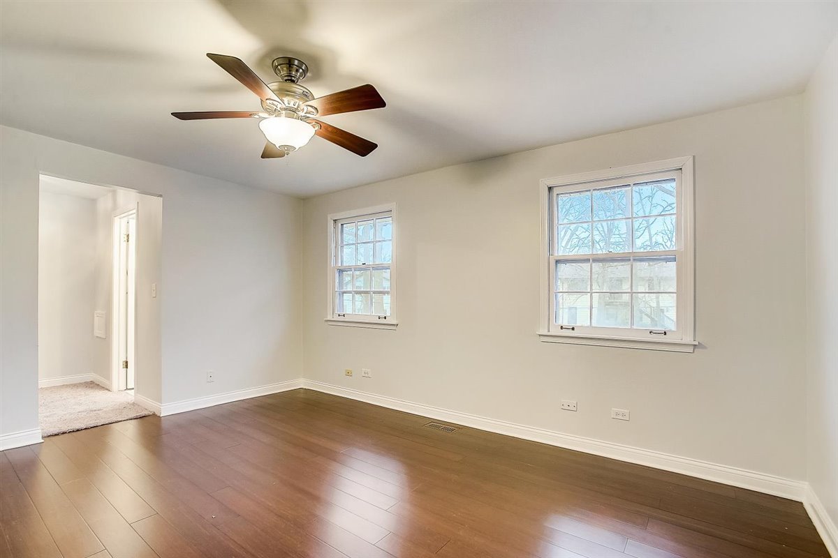 379 Hickory Road Lake Zurich, IL 60047 - Photo 21 of 47