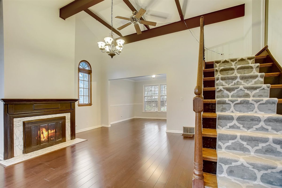 379 Hickory Road Lake Zurich, IL 60047 - Photo 5 of 47