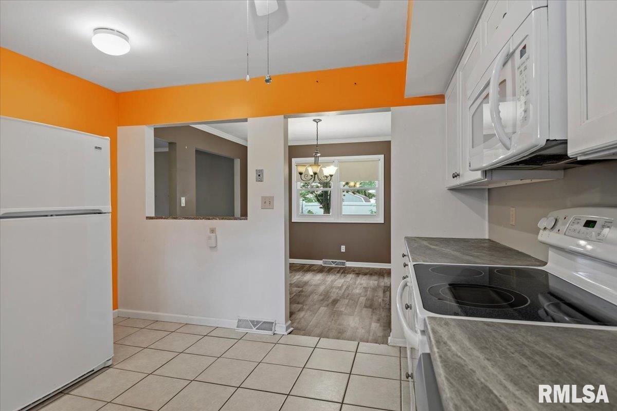 29 Longbow Lane Springfield, IL 62704 - Photo 6 of 40