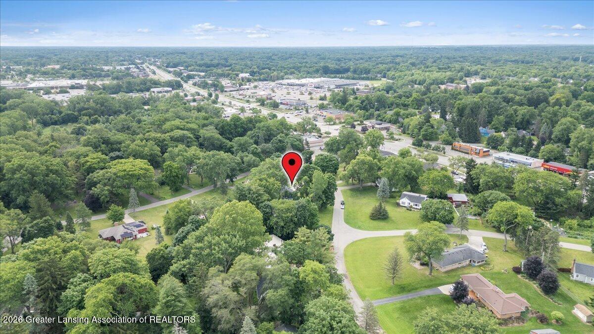 2176 Iroquois Road Okemos, MI 48864 - Photo 39 of 43 06-Media Jett - 06.2