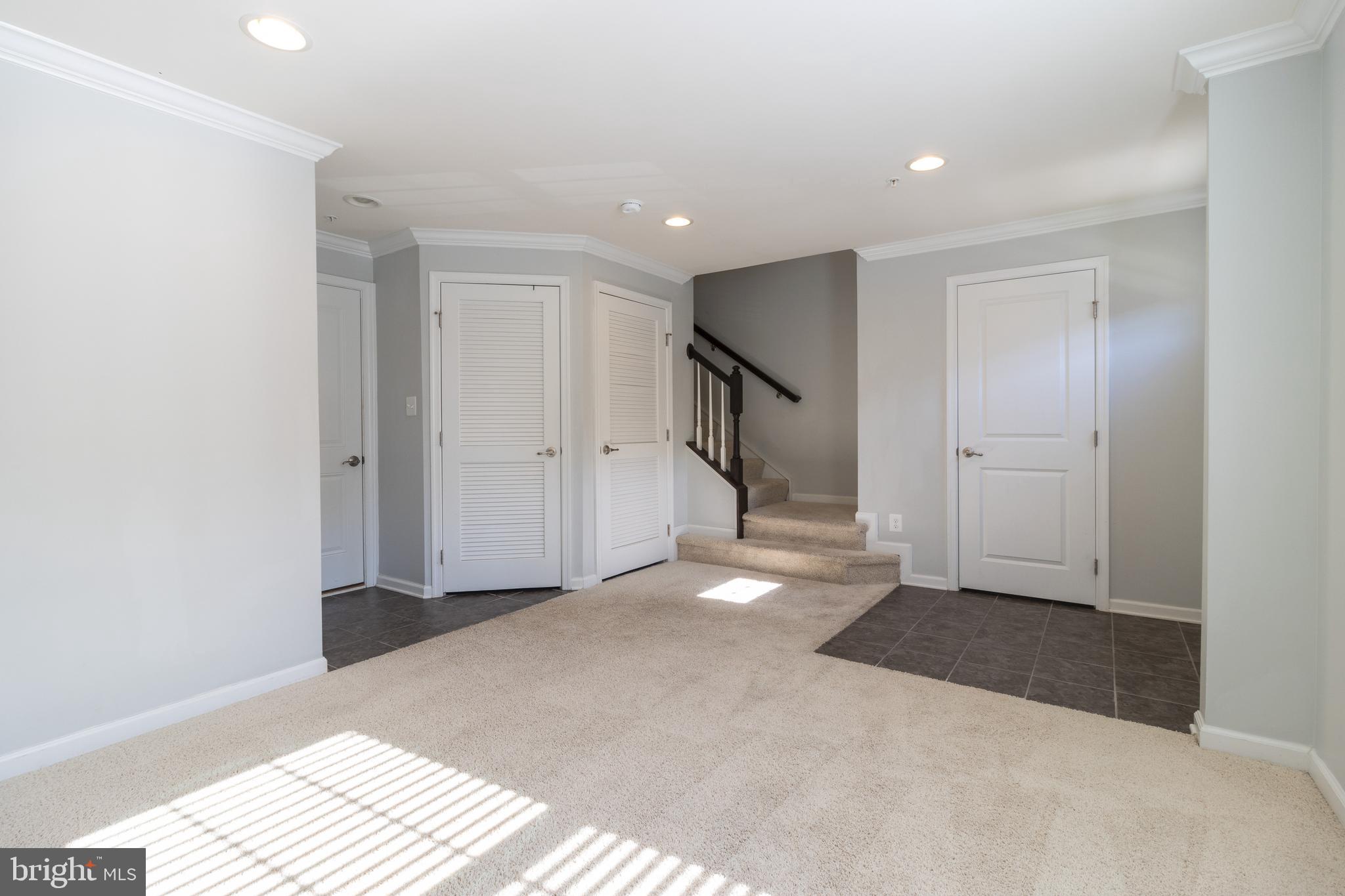1044 Ramble Run Road Baltimore, MD 21220 - Photo 3 of 37 Lower level Family room.