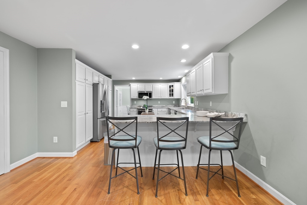 10 Fieldstone Way Boxford, MA 01921 - Photo 4 of 42