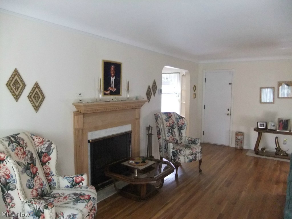 3881 Colony Road South Euclid, OH 44118 - Photo 3 of 15