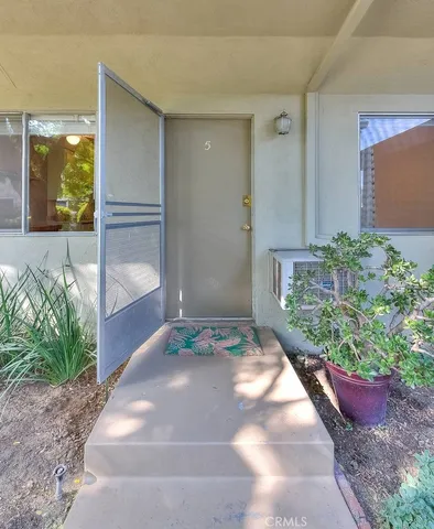 a view of a back yard of the house