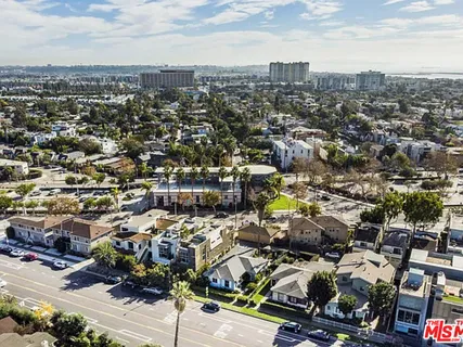 $1,000,000 | 544 Grand Boulevard, Venice, CA 90291