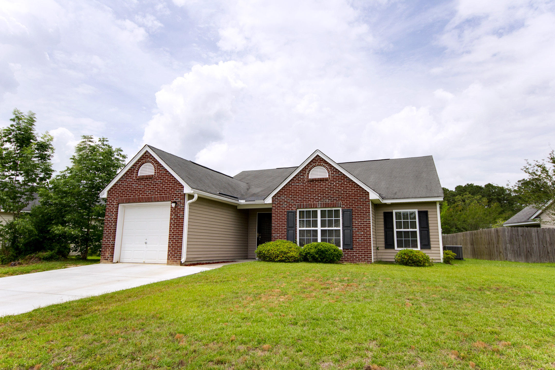 212 Border Road Goose Creek, SC 29445 - Photo 3 of 19 3