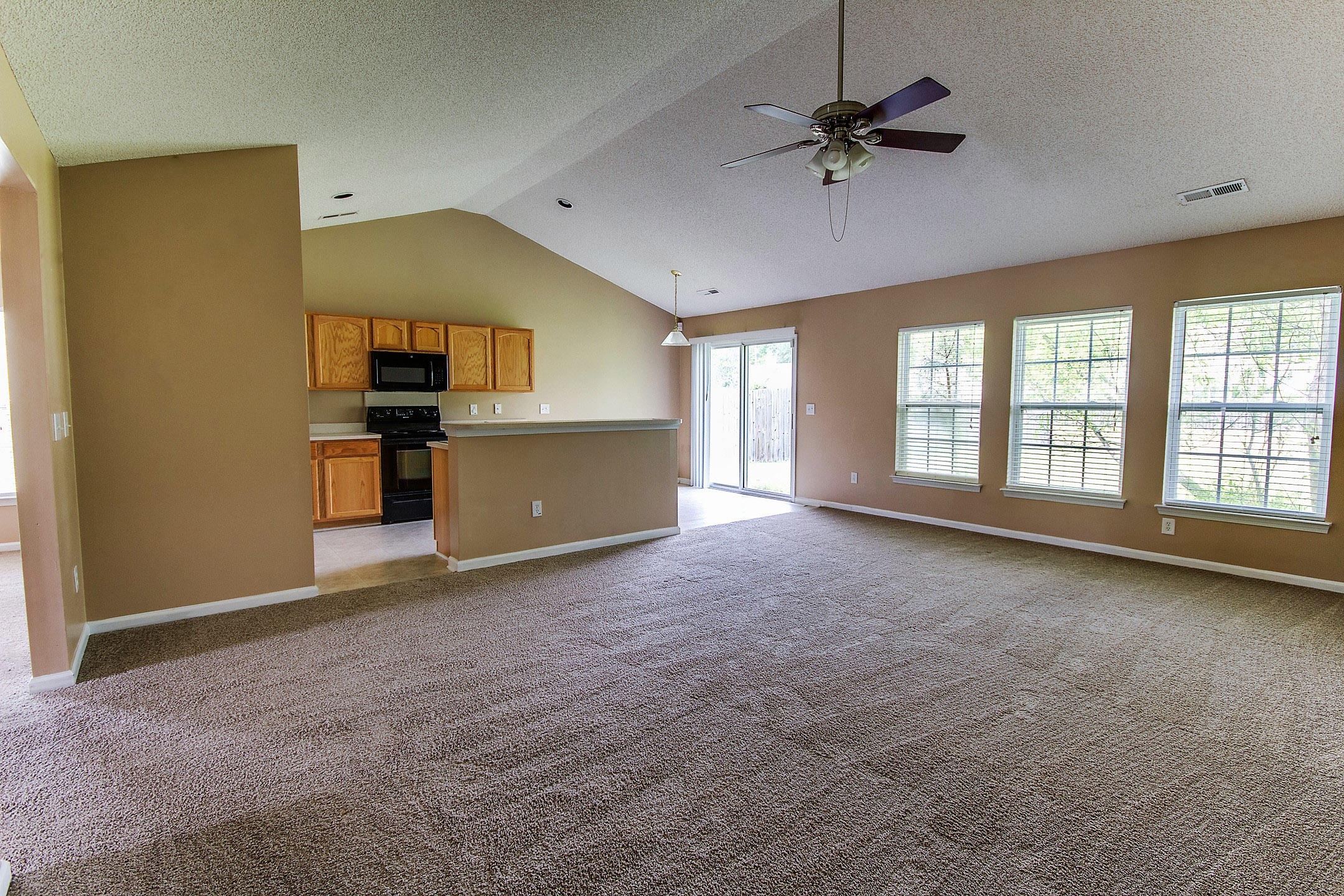 212 Border Road Goose Creek, SC 29445 - Photo 9 of 19 9