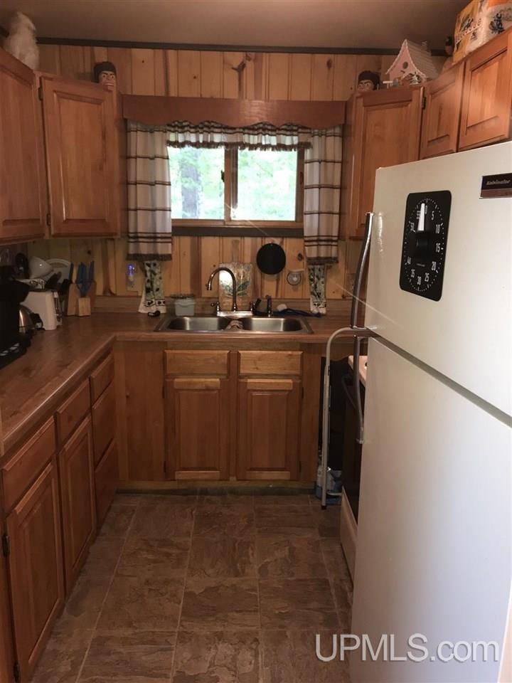 1504 South Casey Lake Road Ishpeming, MI 49849 - Photo 17 of 49
