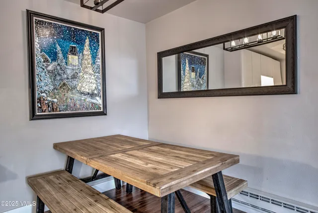 a view of a livingroom with furniture