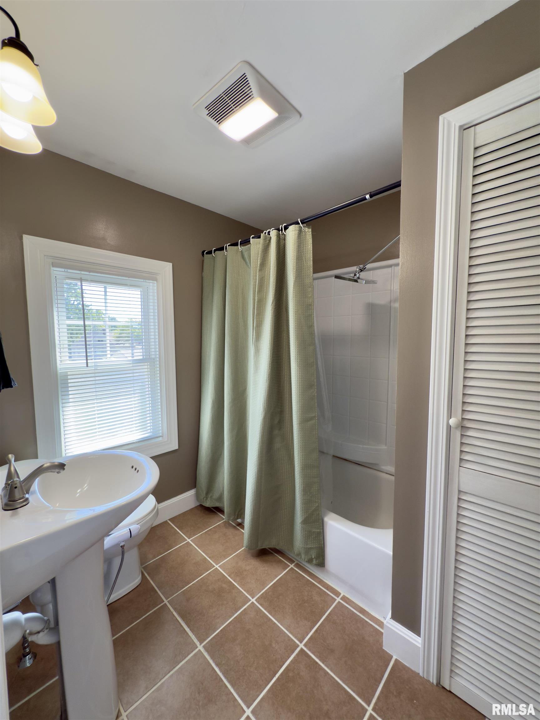 2416 South 5th Street Springfield, IL 62703 - Photo 26 of 45 Gallery Image 26