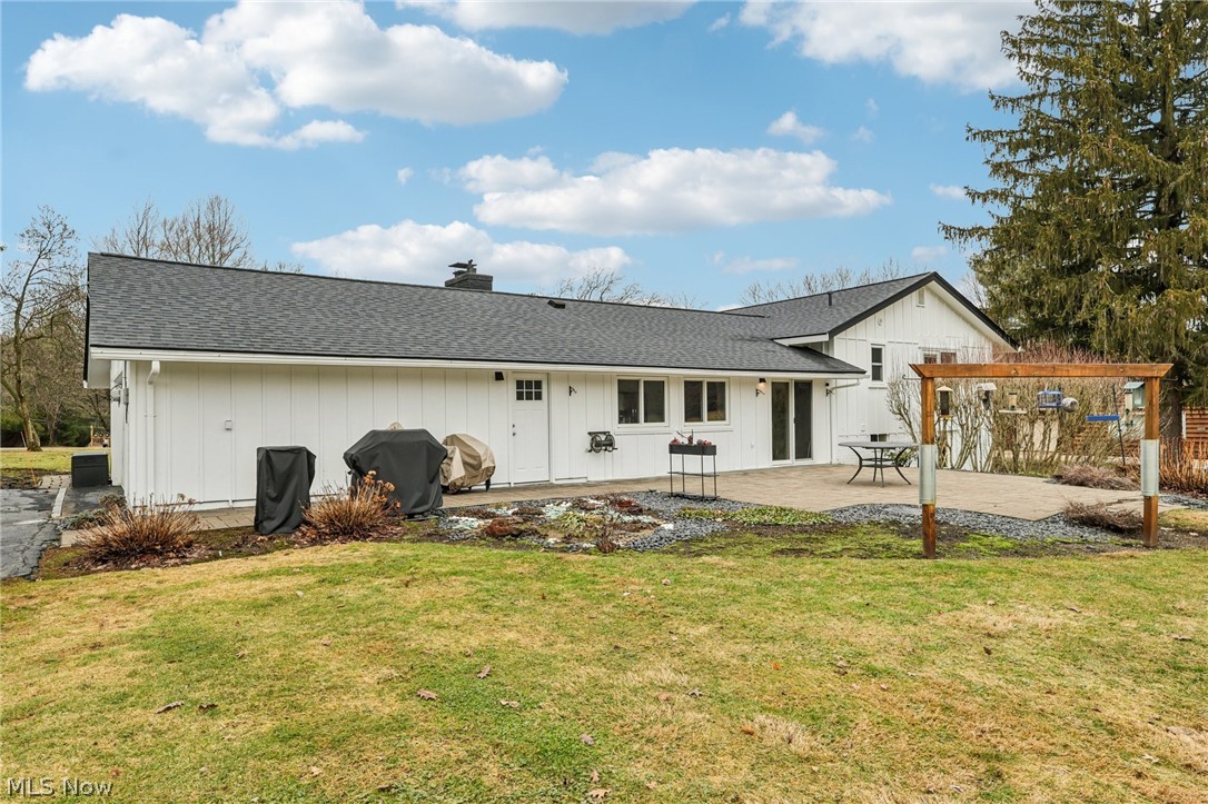 8354 Cloveridge Road Chagrin Falls, OH 44022 - Photo 40 of 47