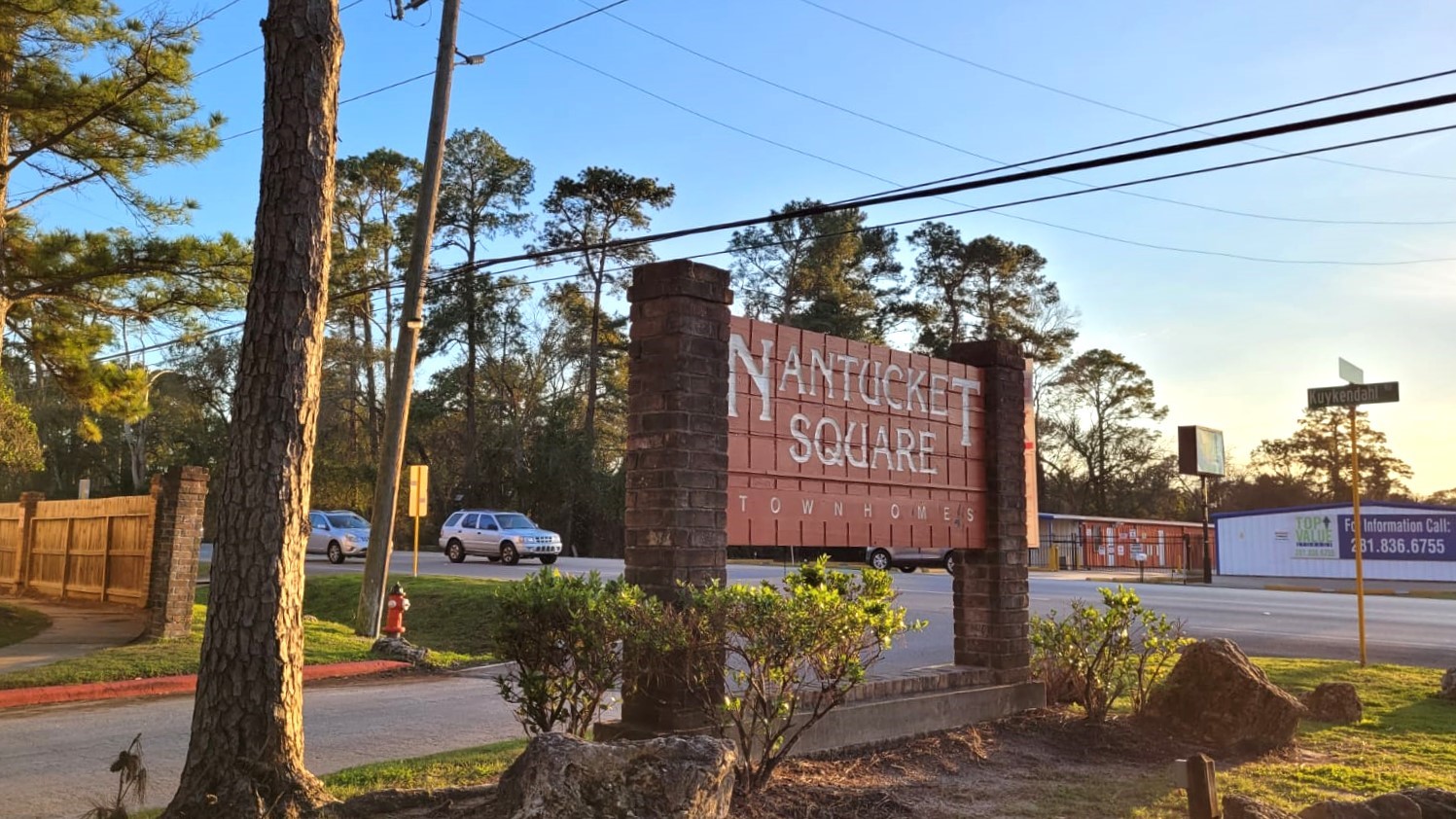 2103 Place Rebecca Lane, Unit D6 Houston, TX 77090 - Photo 31 of 31 a view of a street with potted plants