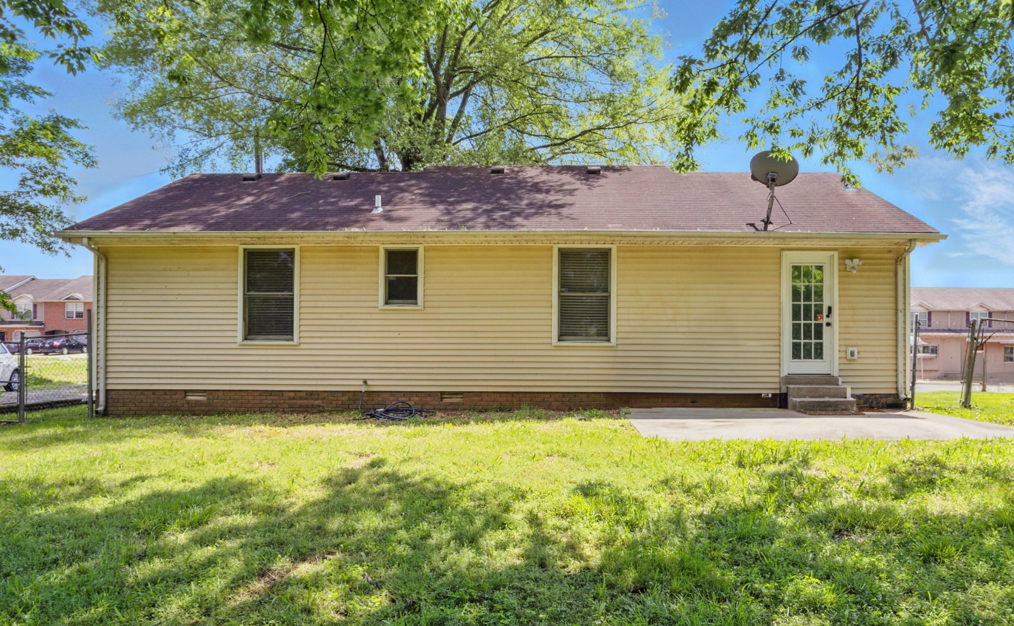 763 Needmore Road Clarksville, TN 37040 - Photo 33 of 43 a backyard of a house