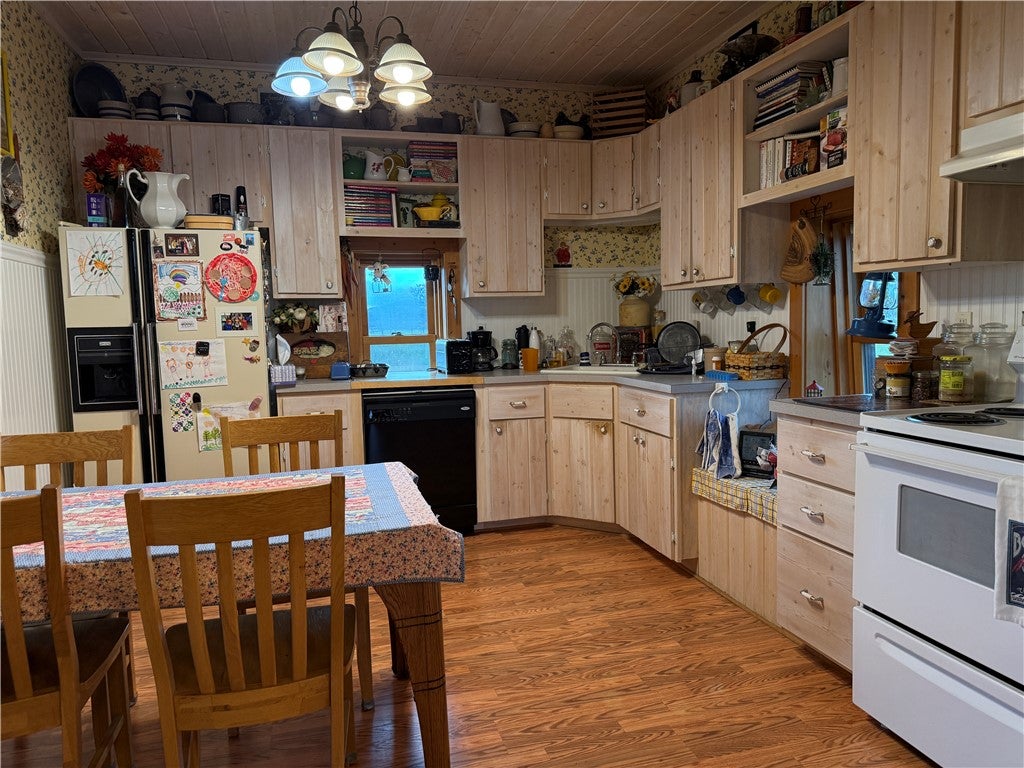 185 Howie Road Big Timber, MT 59011 - Photo 15 of 34 Gallery Image 15